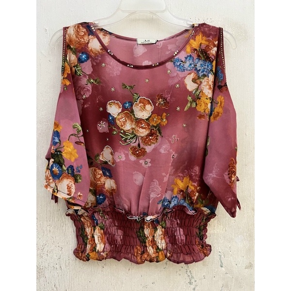 Áo Kiểu Nữ Tay Rớt Vai Hoạ Tiết Bông Sang Trọng Free Size 50-68Kg