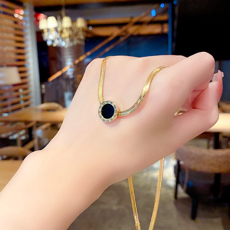 Vòng cổ Mặt Trái Tim / Sư Tử Bằng Titan Thời Trang Hàn Quốc Cho Nữ