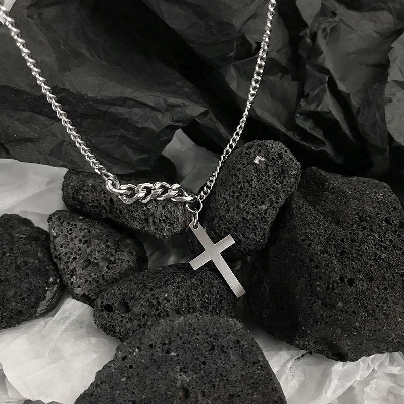 Dây chyền hình thánh giá thời trang