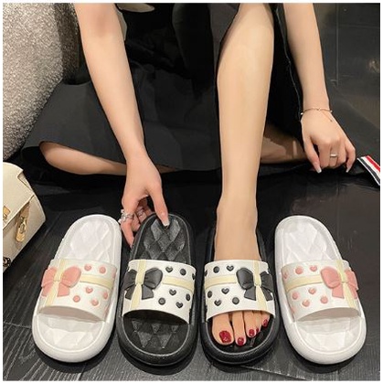 Dép Bánh Mì Xốp Đế Mền Chống Trơn Trợt Hoạ Tiết Nơ Xinh Xắn Dành Cho Bạn Nữ