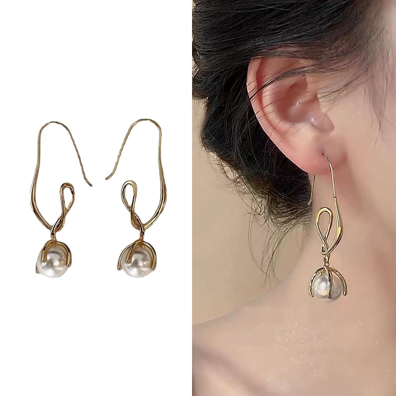 Khuyên Tai Nữ Đính Ngọc Trai Sang Trọng