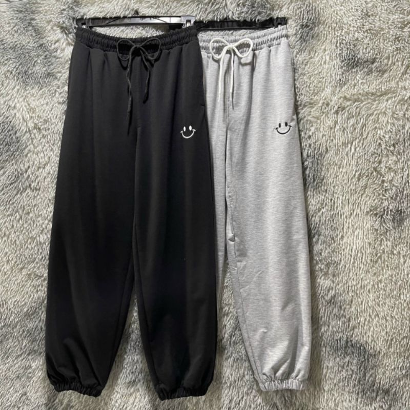 XPstore Quần jogger unisex thêu icon xinh xắn Đen/Xám (Ảnh thật)