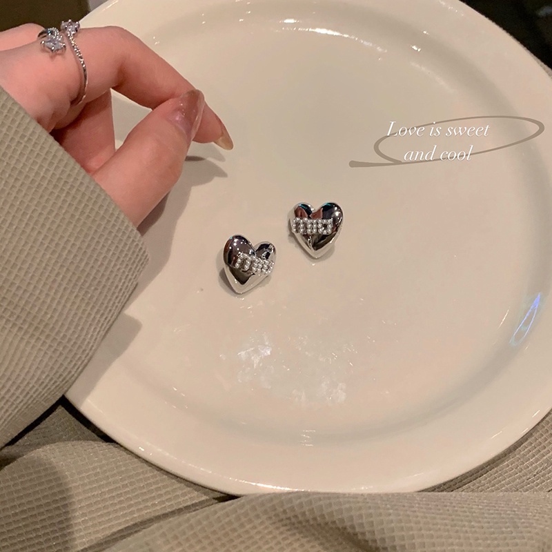 Khuyên Tai Bạc Đính Hạt Ngọc Trai Hình Trái Tim Phong Cách Hàn Quốc Cho Nữ