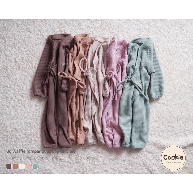 Body dài tay buộc chéo Cookie.