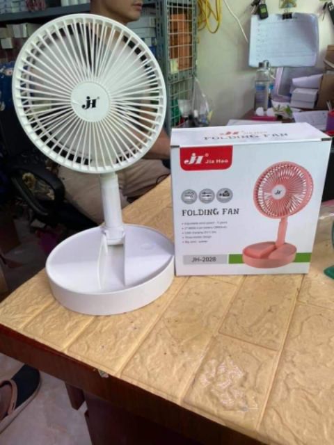 Quạt tích điện FOLDING FAN (không có đèn)