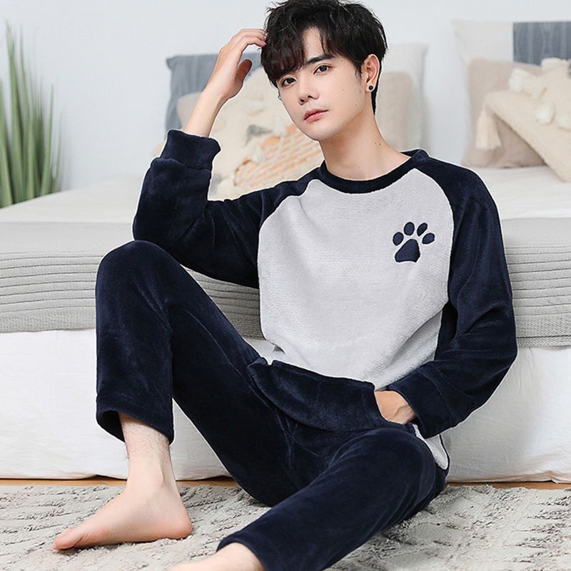 Bộ Đồ Ngủ 2 Món Bằng Vải flannel Phối Nhung Dày In Họa Tiết Hoạt Hình Dễ Thương Cho Nam Zi6