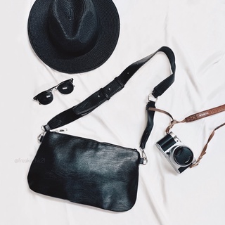 Túi đeo chéo dáng clutch mềm