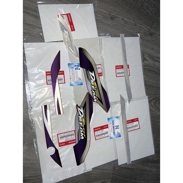 Tem supper dream đỏ 2004 chính hãng