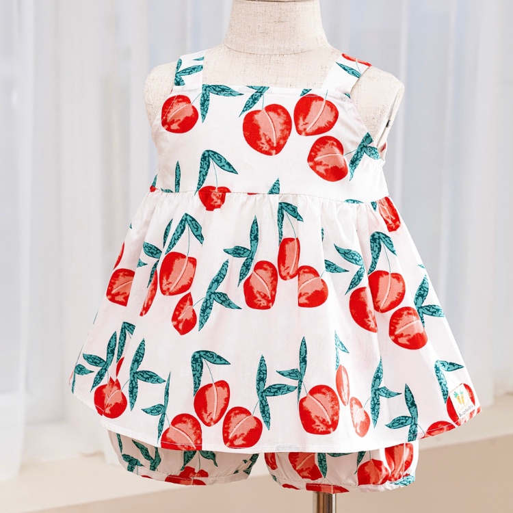Bộ Đồ Carrot Cho Bé Gái, Họa Tiết Quả Mơ Đỏ, Hai Dây Dáng Xòe, Chất Thô Cotton Thoáng Mát Thấm Hút Mồ Hôi Tốt