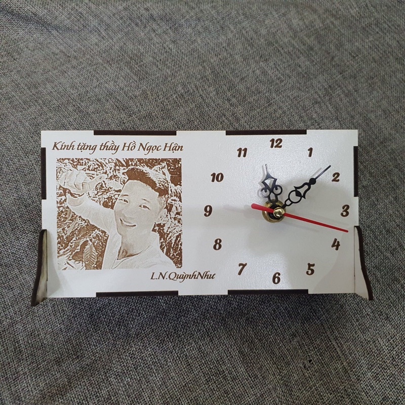 Đồng Hồ Gỗ khắc hình ảnh, quà tặng tình yêu