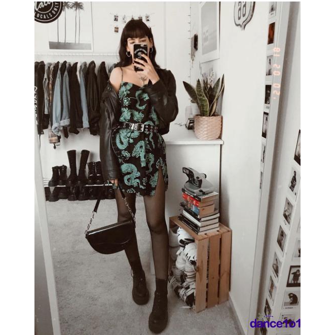 Đầm hai dây họa tiết hình rồng độc đáo đẹp mắt cho nữ