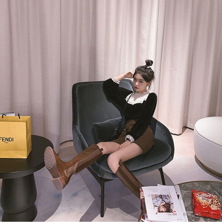 Áo Sweater Nhung Đen Tay Phồng Thời Trang Mùa Đông 2022 Mới Phong Cách Retro Cho Nữ