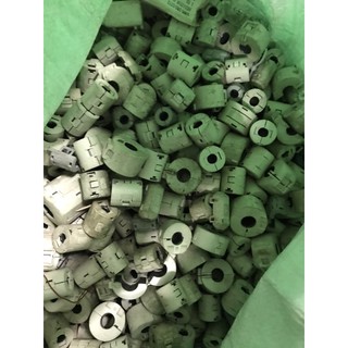 1 cục lọc chống nhiễu dành cho dây nguồn