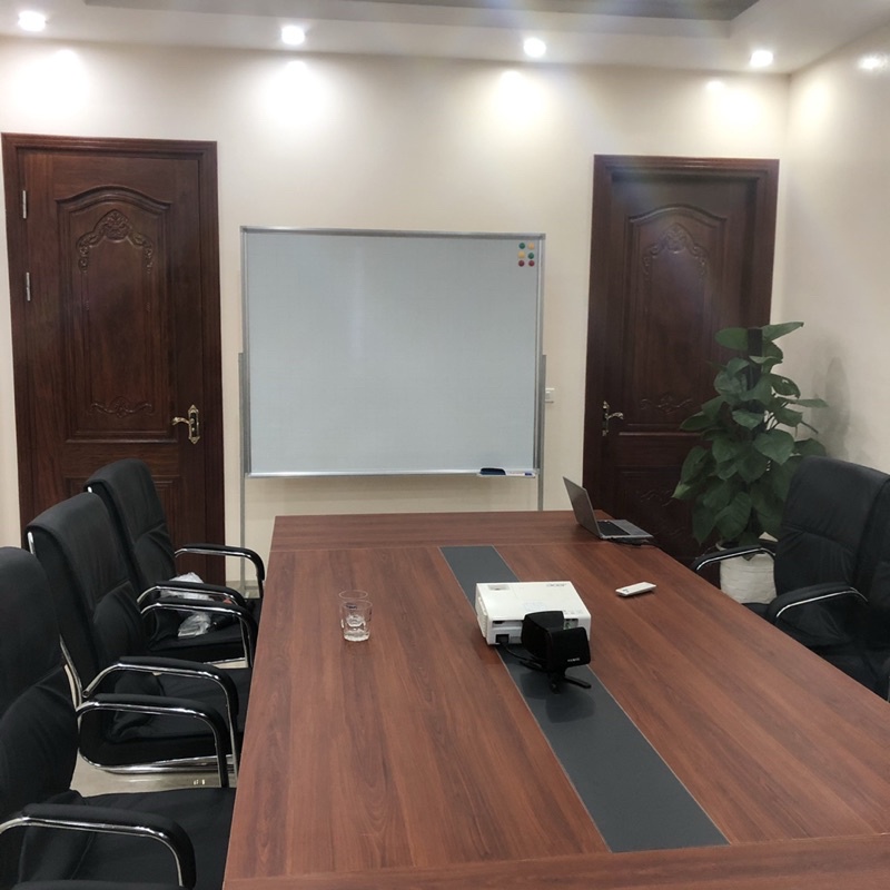 Bảng từ trắng di động , tặng kèm bút ,bông lau từ, nam châm bảng