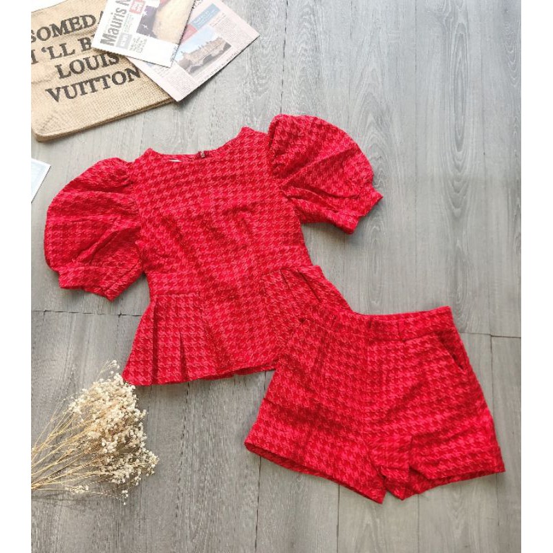 Set áo gấm xốp peplum tay phồng + short