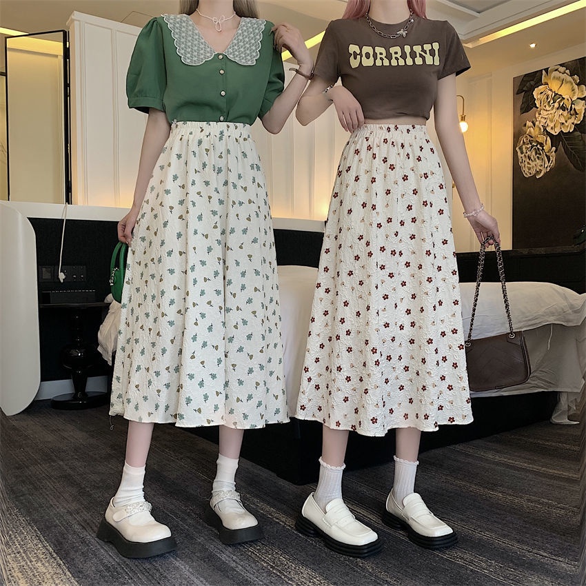 Chân Váy Chữ A Họa Tiết Hoa Dập Nổi Ba Chiều Tươi Mới Mùa Hè