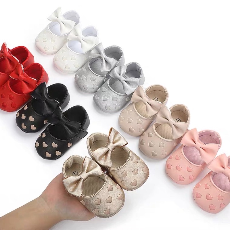 Giày Hoạ Tiết Trái Tim Phối Nơ Xinh Xắn Cho Bé Gái 0- 18 Tháng