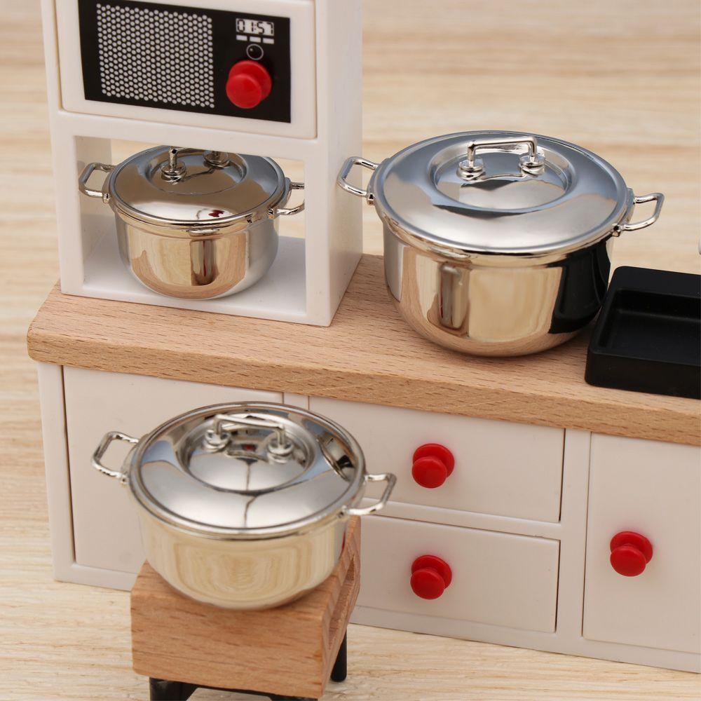 Mô Hình Nồi Nấu Ăn Mini Tỉ Lệ 1 / 12 Kèm Nắp Đậy Trang Trí Nhà Búp Bê