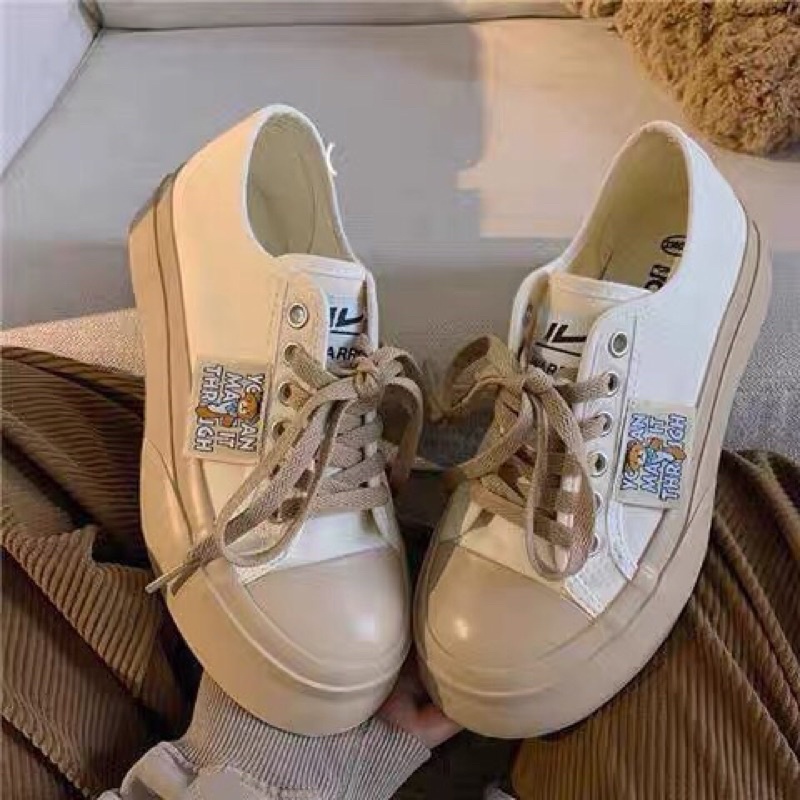 GIẦY THỂ THAO TEM GẤU CUTE (From to lùi sz)