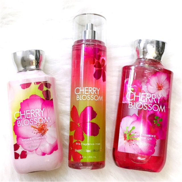 [Auth-Bill Mỹ] Bộ sản phẩm tắm dưỡng xịt thơm lưu hương mịn da Bath and Body Works Cherry Blossom
