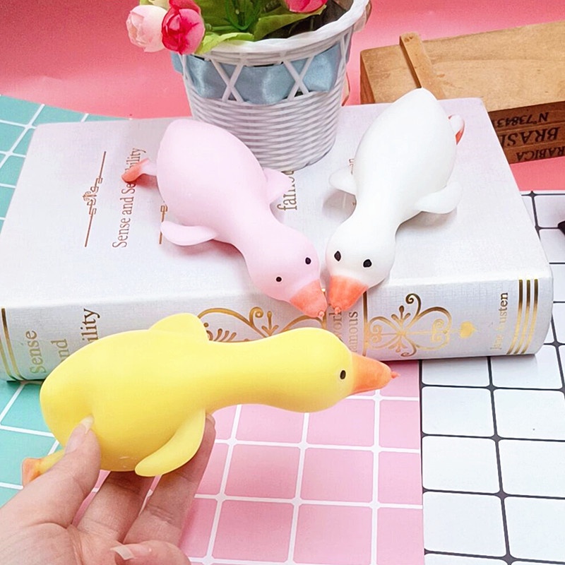 Đồ chơi bóp hơi hình chú vịt bằng cao su mềm mại ngộ nghĩnh vui nhộn dành cho bé