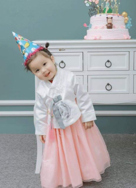 Hanbok logo bạc hàn quốc cho bé 8kg - 38kg
