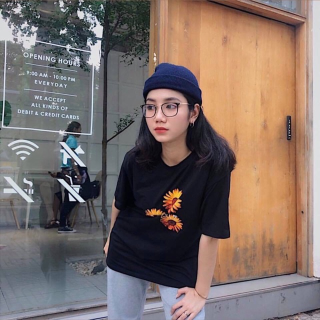 áo thun unisex form rộng hoa cúc