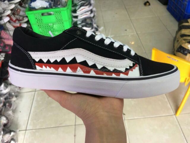 Giày vans cá mập đen | BigBuy360 - bigbuy360.vn