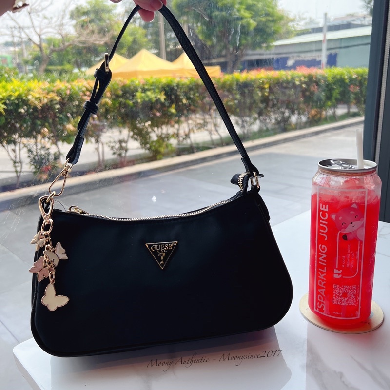 Túi Guess kẹp nách Authentic