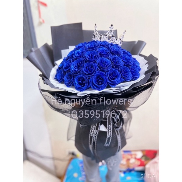 Hà nội ship hoả tốc- bó hoa hồng nhũ 50bông kết hợp vương miệng tặng kèm thiệp và đèn nháy