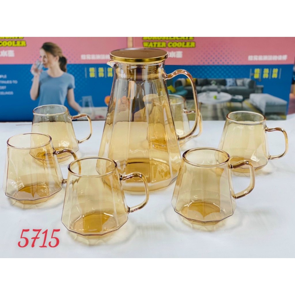 Bộ bình và cốc ánh vàng, hoạ tiết sọc nắp bình vàng