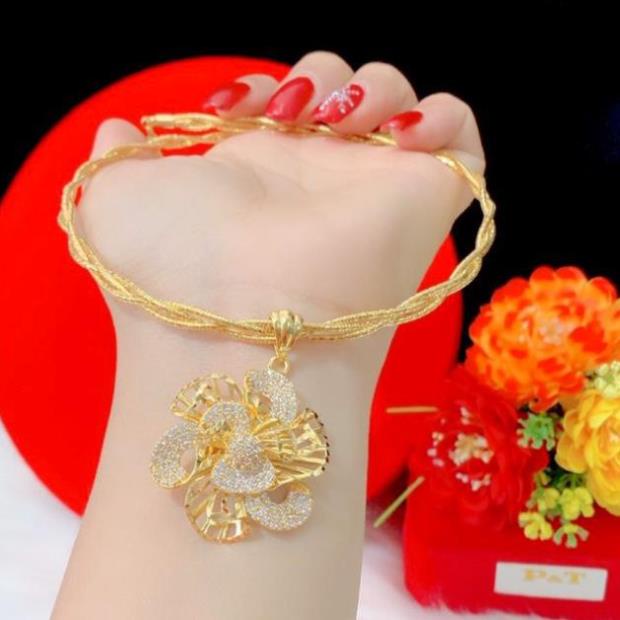 Kiềng cổ dẻo dạng bính mặt hoa dát vàng 18 cao cấp