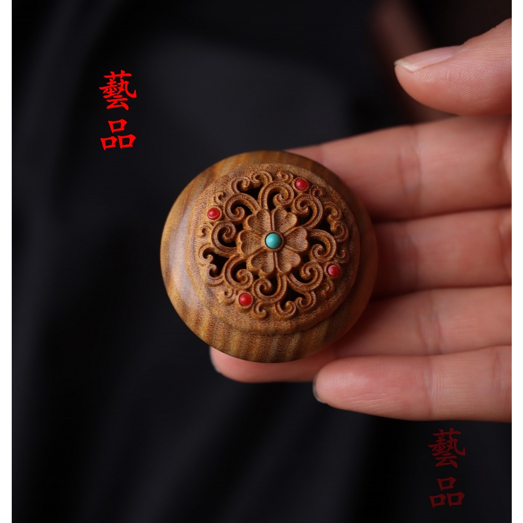 Hộp Gỗ Đàn Hương Xanh Tự Nhiên Cỡ 4.2 * 1.8cm Dùng Tạo Mùi Hương Cho Xe Hơi