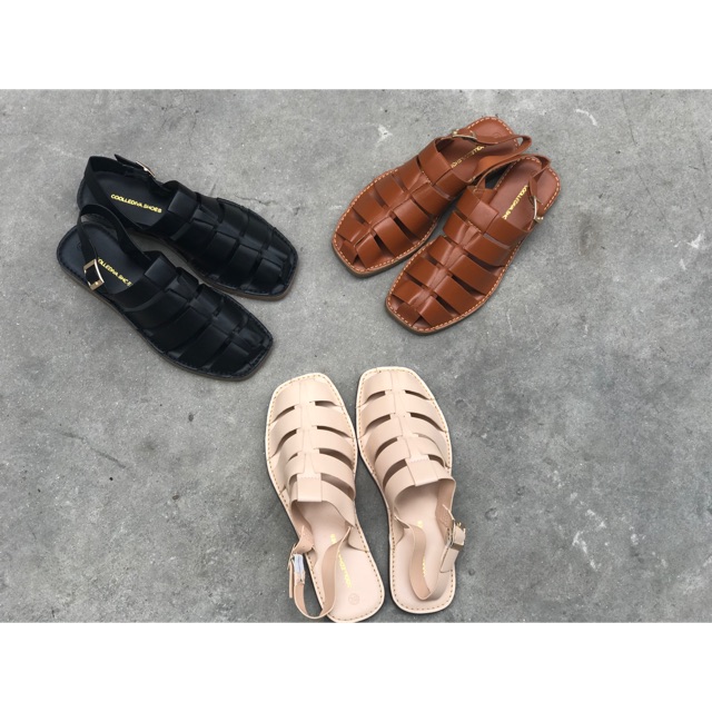 Giày sandal dạng rọ