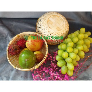 Rổ rá tre màu trắng đựng tỏi ớt, hoặc làm phụ kiện cắm hoa, chụp hình