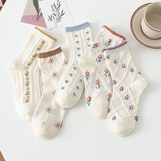 Vớ tất lolita cổ cao xoăn viền cổ hoa nổi