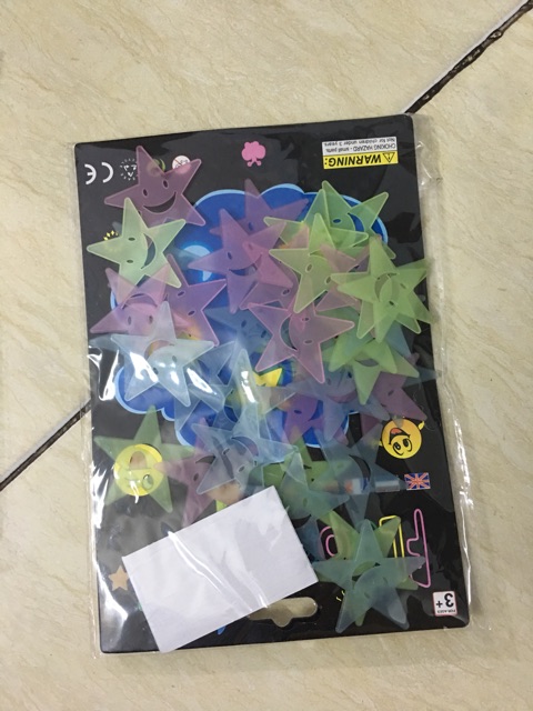 Ngôi sao dạ quang dán tường, trần nhà