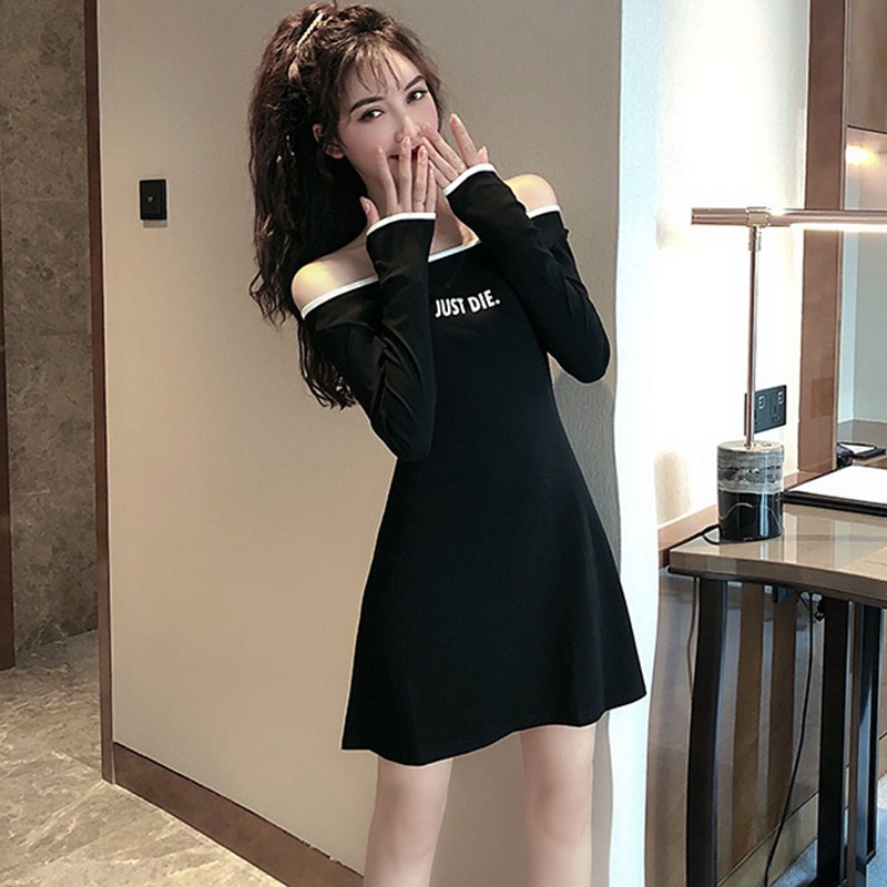 Đầm tay dài hoạ tiết chữ thiết kế trễ vai phong cách Hàn Quốc quyến rũ | BigBuy360 - bigbuy360.vn