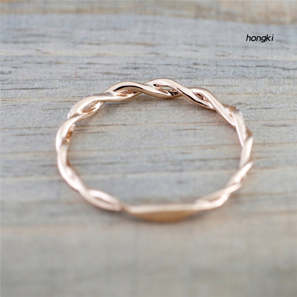 Nhẫn đính đá giả thời trang cho nữ