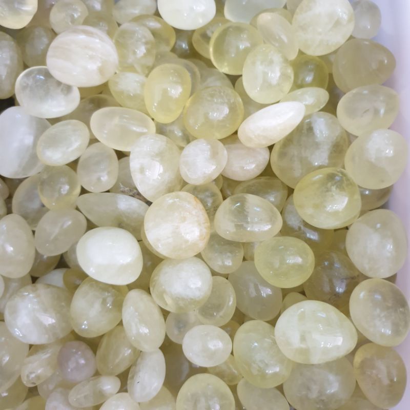 Sỏi đá thach anh nhiều màu trang trí phong thủy size 3cm - 5cm