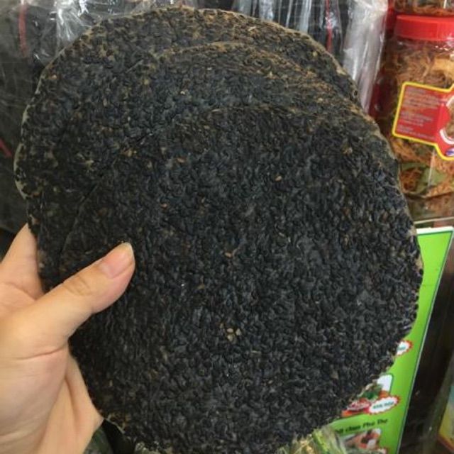 Bánh đa mè đen Nghệ An