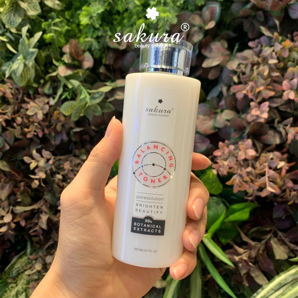 Nước cân bằng da Sakura Balancing Toner 2020 sáng da không chứa cồn 200ml