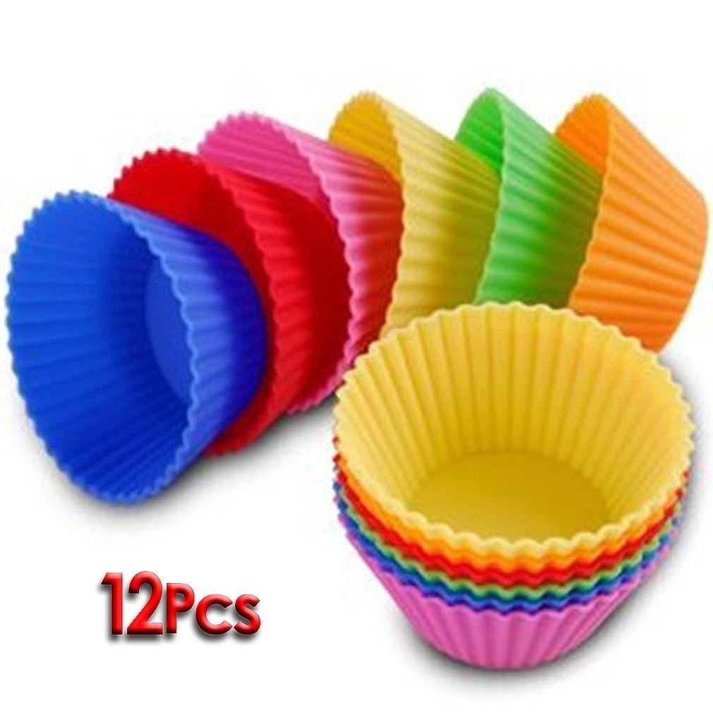 Set 12 khuôn silicone làm bánh cupcake tiện dụng