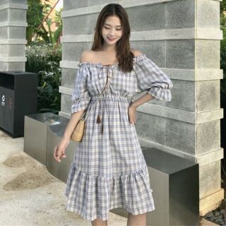 - Váy caro kẻ sọc
