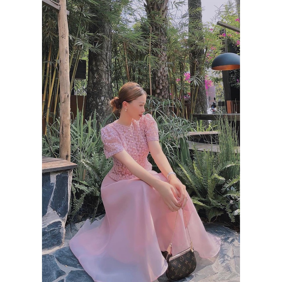 LINH CAVALI - Set hồng ren cv voan