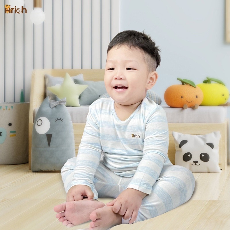 BỘ QUẦN ÁO DÀI TAY CÀI VAI SỌC TO VẢI SỢI TRE ARICH  CHO BÉ TỪ 6 THÁNG - 6 TUỔI