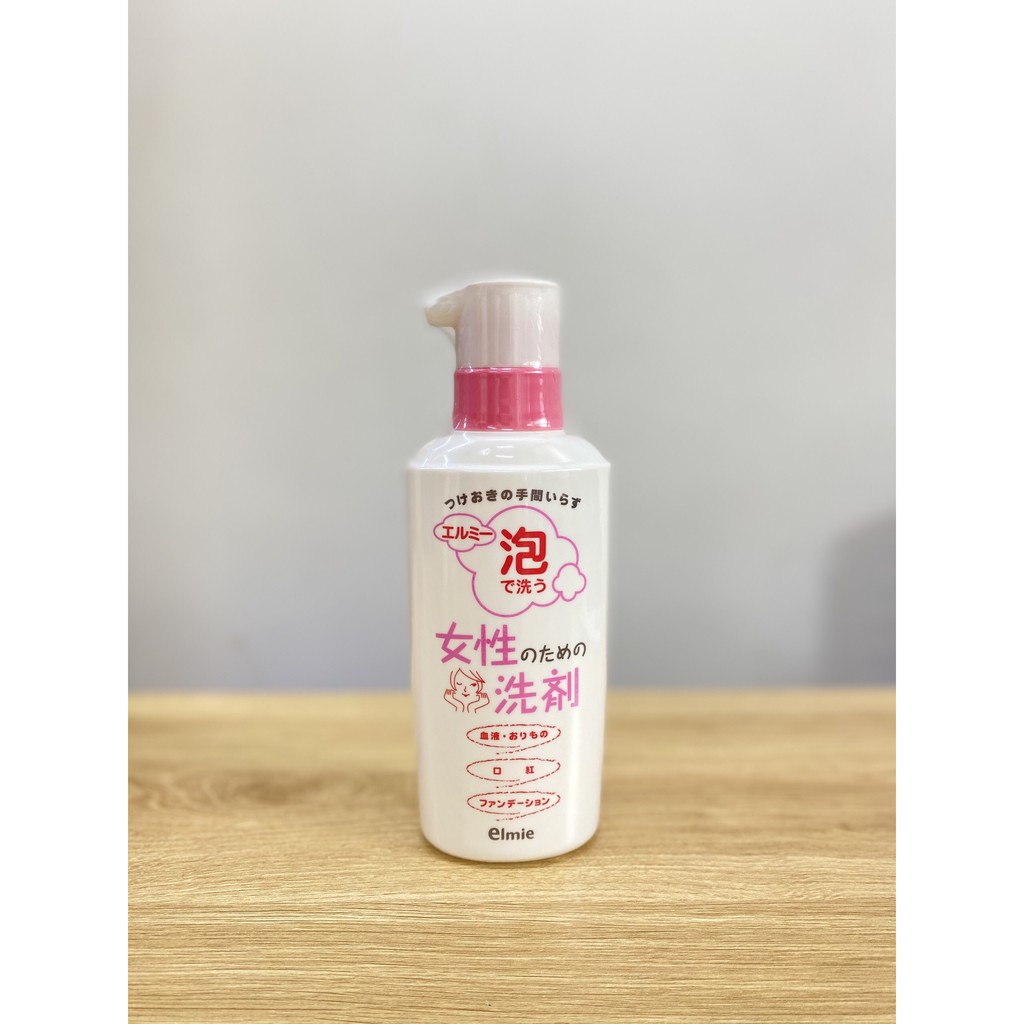nước giặt đồ lót kose