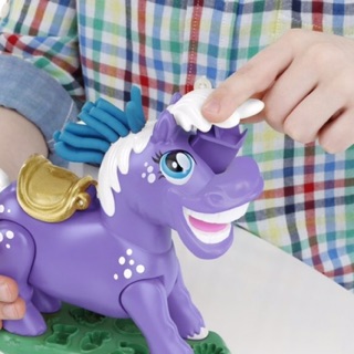 Đất nặn ngựa con vui vẻ Play Doh (TN)