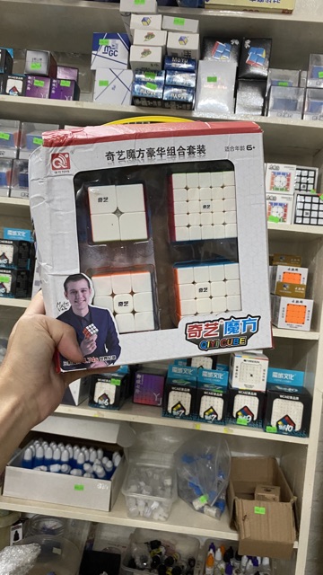 Combo 4 Rubik 2-3-4-5 và biến thể Qiyi tặng kèm Sách bí kiếp hướng dẫn mọi loại rubik