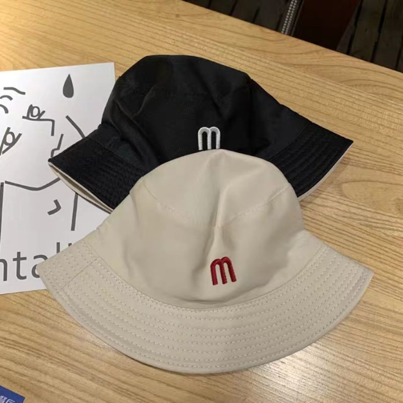mũ bucket hai mặt họa tiết chữ m xinh